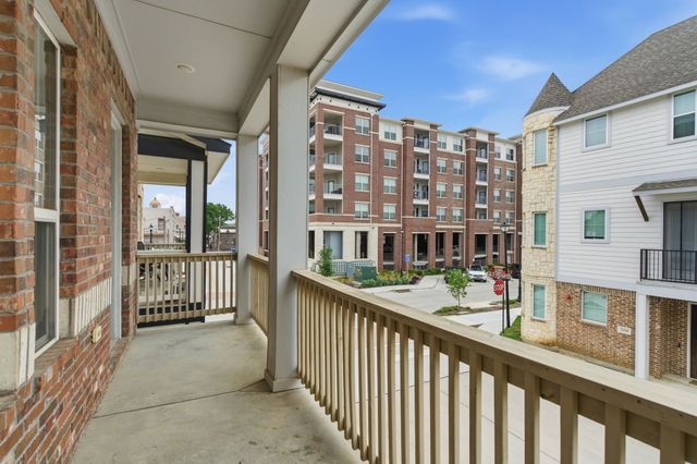 203 S Village Way, Lewisville, TX 75057