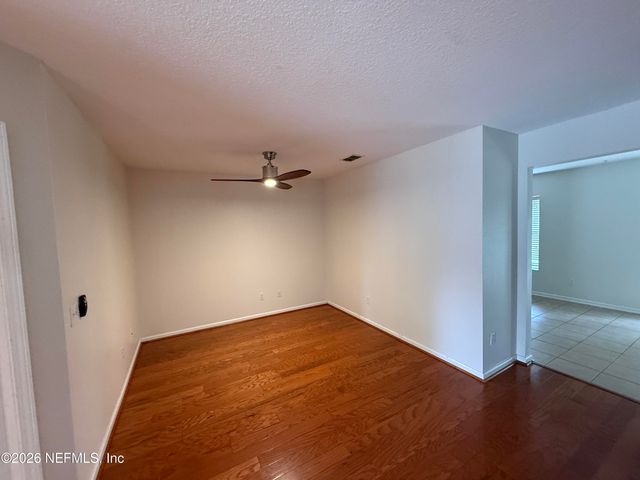 1590 VINELAND Circle B, Fleming Island, FL 32003