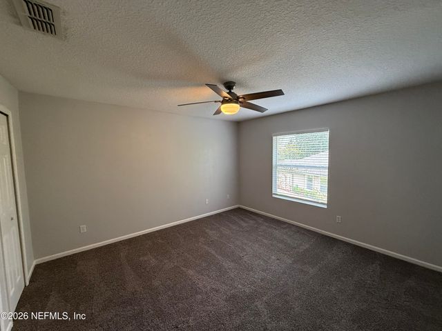 1590 VINELAND Circle B, Fleming Island, FL 32003