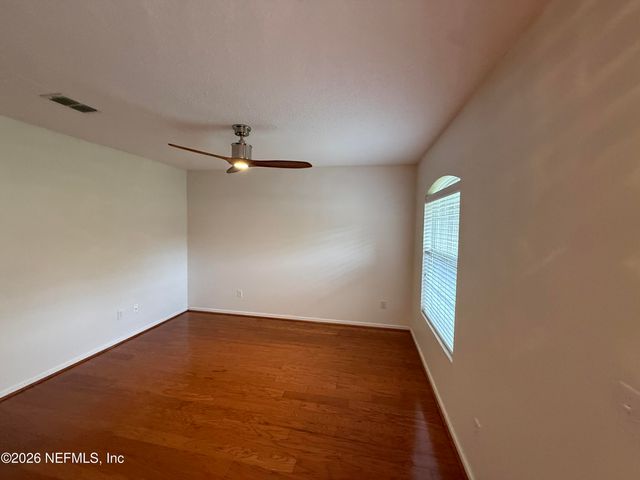 1590 VINELAND Circle B, Fleming Island, FL 32003