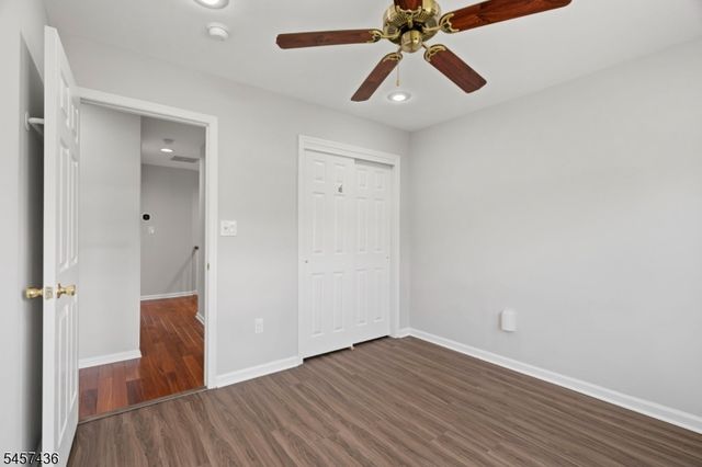 8 Ashley Ct, Franklin Twp., NJ 08873