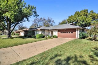 4108 Alicante Avenue, Fort Worth, TX 76133