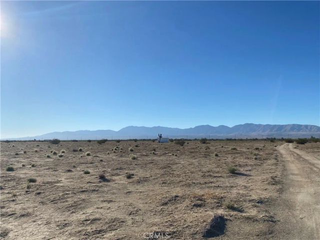 0 2, Palmdale, CA 93543