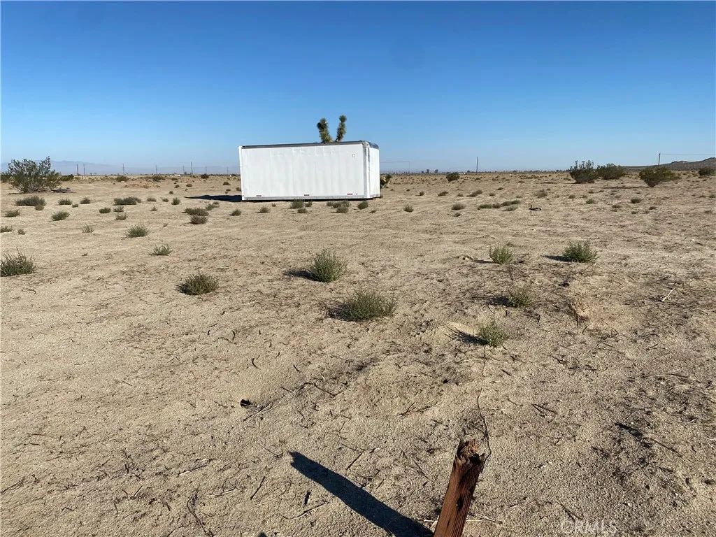 0 2, Palmdale, CA 93543