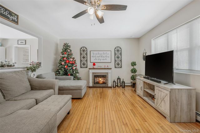 126 Floyd Road, Shirley, NY 11967