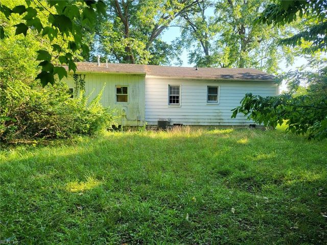 122 Longhill RD, Williamsburg, VA 23185