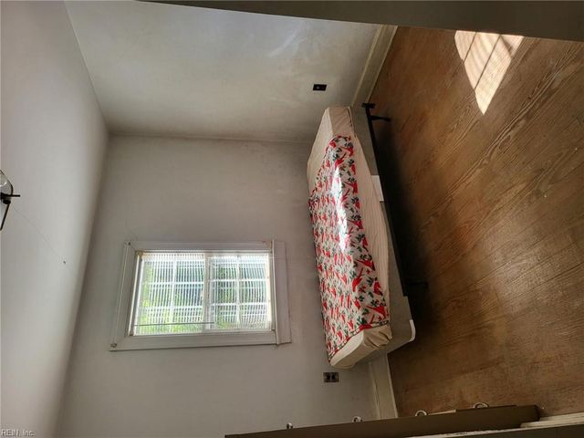 122 Longhill RD, Williamsburg, VA 23185
