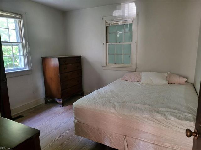 122 Longhill RD, Williamsburg, VA 23185