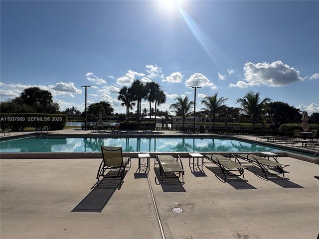 117 Danielle Ct, Weston, FL 33326