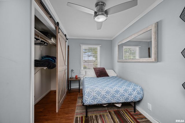 24901 179TH Street Place, Pleasant Valley, IA 52767