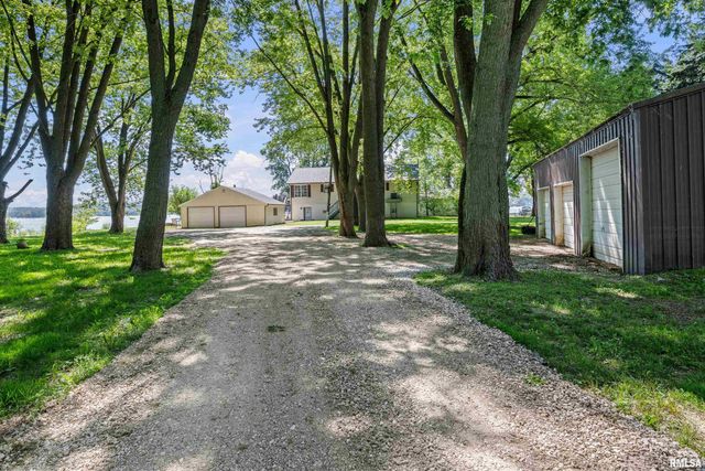 24901 179TH Street Place, Pleasant Valley, IA 52767