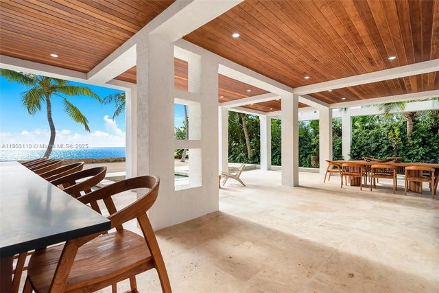 60 Ocean Front Dr, Key Largo, FL 33037