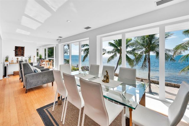 60 Ocean Front Dr, Key Largo, FL 33037