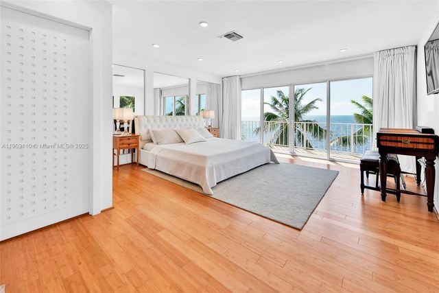 60 Ocean Front Dr, Key Largo, FL 33037