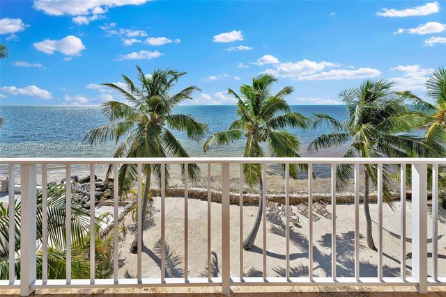 60 Ocean Front Dr, Key Largo, FL 33037