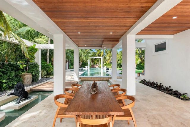 60 Ocean Front Dr, Key Largo, FL 33037