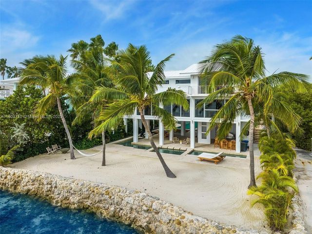 60 Ocean Front Dr, Key Largo, FL 33037