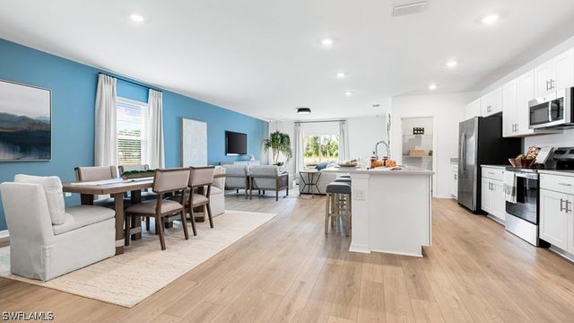 6754 Equinox LN, North Fort Myers, FL 33917