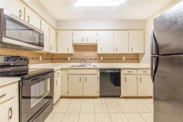 5107 OLD HIGHWAY 37 1, Lakeland, FL 33811