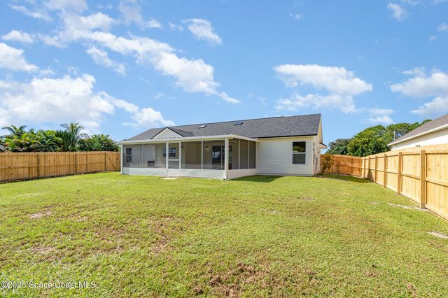 1207 Dallam Avenue NW, Palm Bay, FL 32907