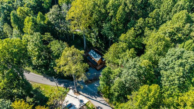 1423 School House Gap Rd, Sevierville, TN 37876