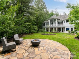 18 Cedar Hill Drive, Asheville, NC 28803