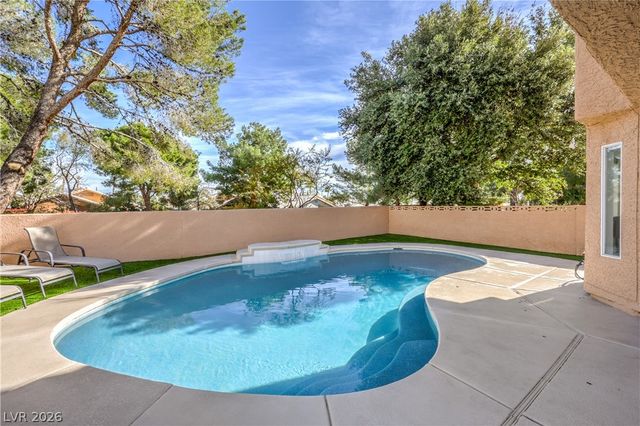 8352 SHORE BREEZE Drive, Las Vegas, NV 89128