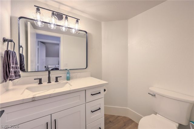8352 SHORE BREEZE Drive, Las Vegas, NV 89128