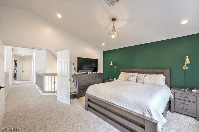 8352 SHORE BREEZE Drive, Las Vegas, NV 89128