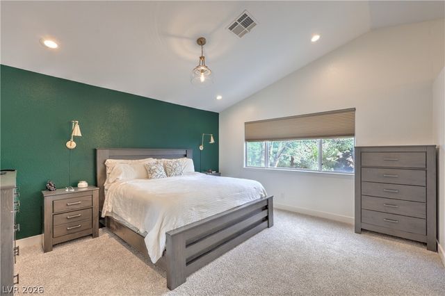 8352 SHORE BREEZE Drive, Las Vegas, NV 89128
