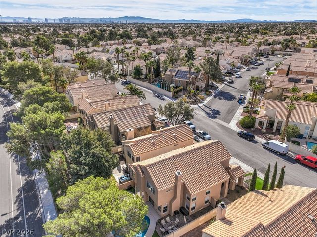 8352 SHORE BREEZE Drive, Las Vegas, NV 89128