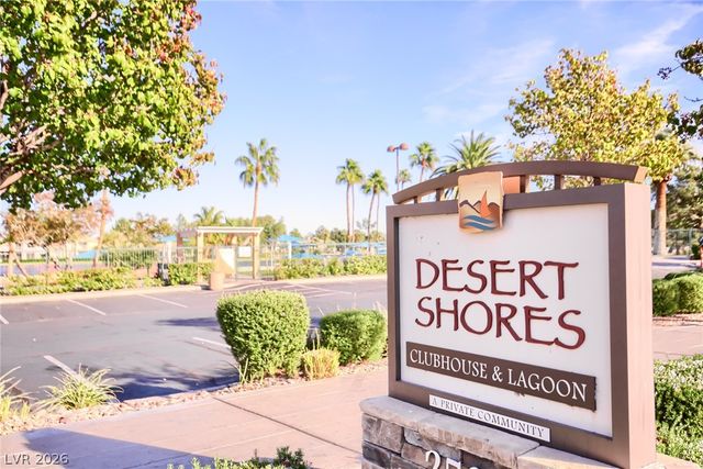 8352 SHORE BREEZE Drive, Las Vegas, NV 89128