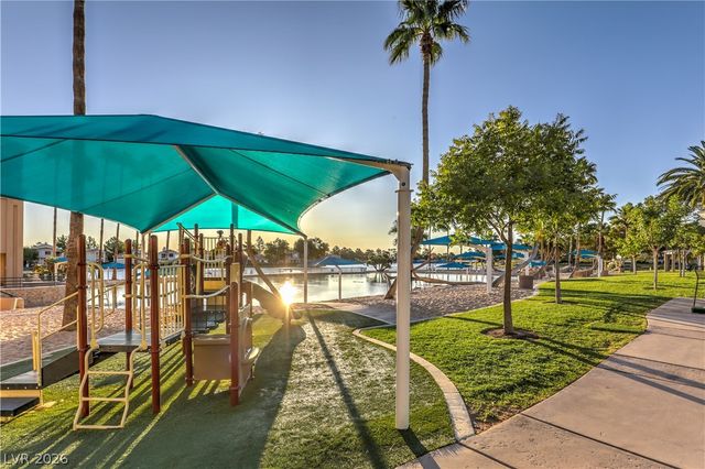 8352 SHORE BREEZE Drive, Las Vegas, NV 89128