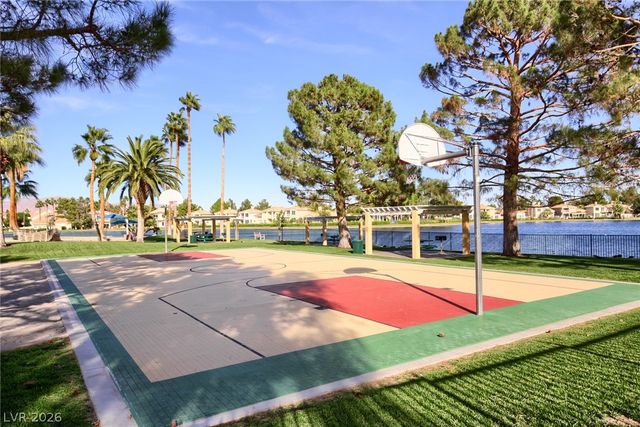 8352 SHORE BREEZE Drive, Las Vegas, NV 89128