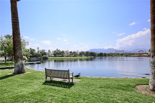 8352 SHORE BREEZE Drive, Las Vegas, NV 89128