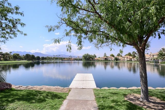 8352 SHORE BREEZE Drive, Las Vegas, NV 89128