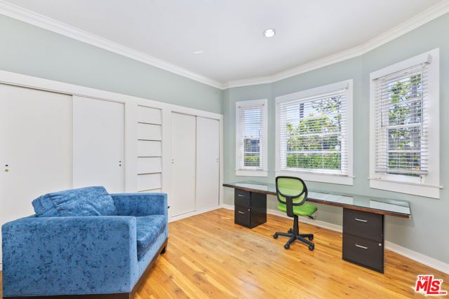 137 Strand Street, Santa Monica, CA 90405