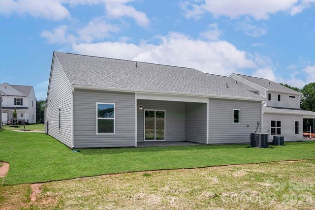 6726 Fairford Drive, Charlotte, NC 28215