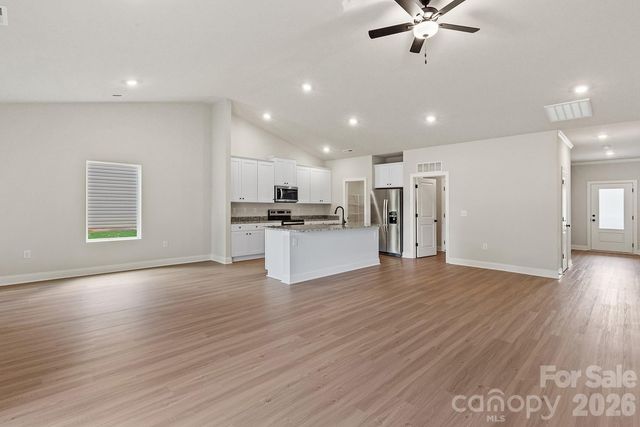 6726 Fairford Drive, Charlotte, NC 28215