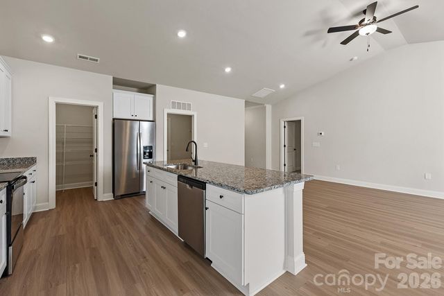 6726 Fairford Drive, Charlotte, NC 28215