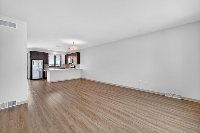 2816 No Oaks Ridge, Fitchburg, WI 53711