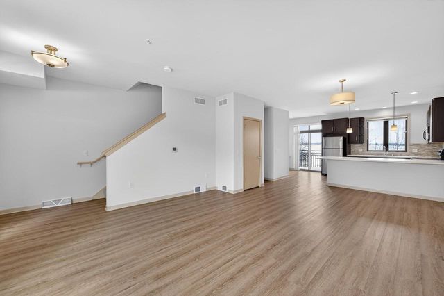 2816 No Oaks Ridge, Fitchburg, WI 53711