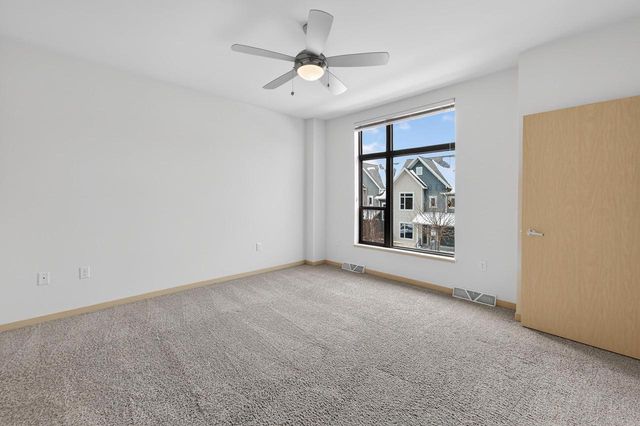 2816 No Oaks Ridge, Fitchburg, WI 53711