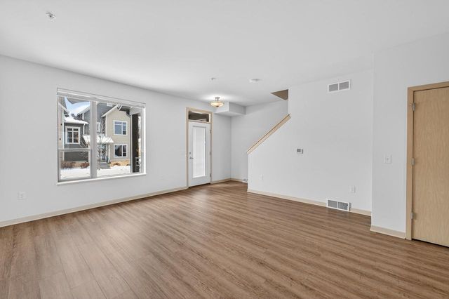 2816 No Oaks Ridge, Fitchburg, WI 53711