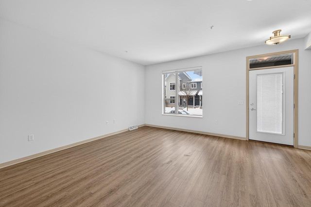 2816 No Oaks Ridge, Fitchburg, WI 53711