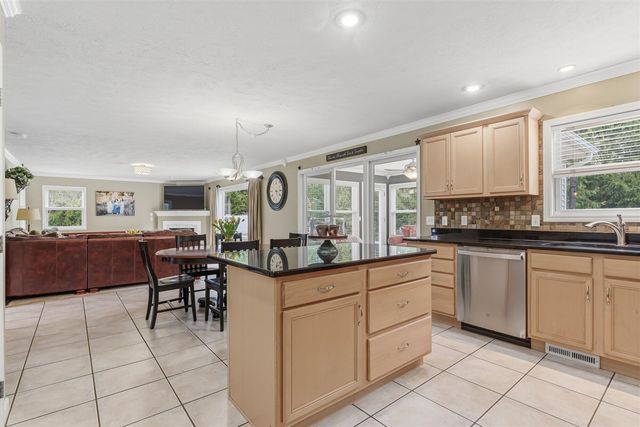 16069 Grazenview Street, Schoolcraft, MI 49087
