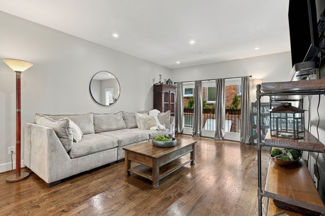 2003 Convent Pl Apt 6, Nashville, TN 37212