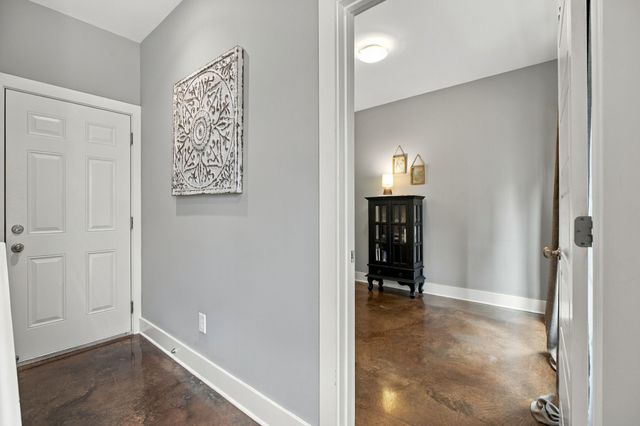 2003 Convent Pl Apt 6, Nashville, TN 37212