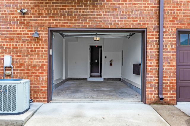 2003 Convent Pl Apt 6, Nashville, TN 37212