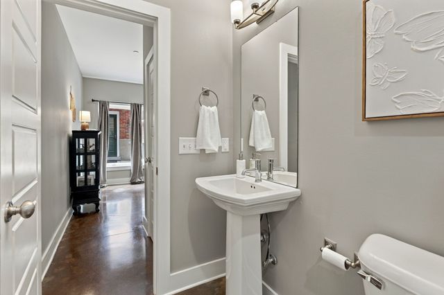 2003 Convent Pl Apt 6, Nashville, TN 37212